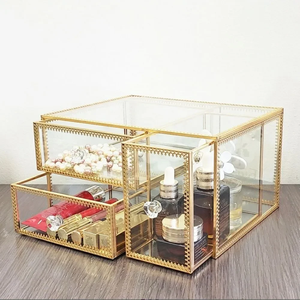 Everly Quinn Gold Makeup Organizer - 5.5'' H x 10.25'' W x 7.75'' D